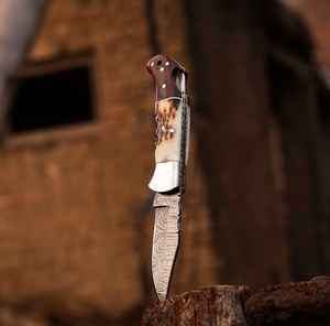 Navaja Plegable de Bolsillo de Acero de Damasco de Alta Calidad, Hecha a Mano, para Supervivencia al Aire Libre, con Mango de Madera para Senderismo y Camping, con Funda - Product Image 4