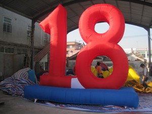 Globo Rojo Inflable de 18 Pulgadas para Eventos Publicitarios, Método de Inflado con Bomba de Aire Eléctrica - Product Image 2