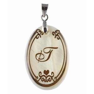 Regina Style Religieux Alphabet 'T' Pendentif Shell Plaqué Or en Alliage de Zinc Métal Doré 24K avec Zircon Principal Acier Inoxydable - Product Image 1