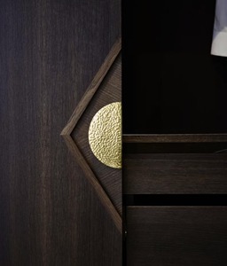 Poignée élégante de porte d'armoire décorative moderne en forme de lune dorée à double poignée pour intérieurs de bureaux à domicile - Product Image 6