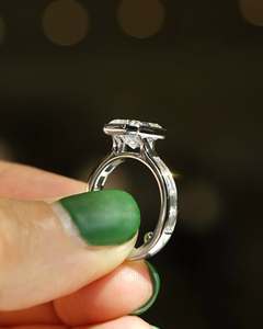 Anillos de compromiso de diamantes de moissanita de corte radiante para mujer, 4 quilates, plata 925, 10K, 14K, 18K, oro macizo, estilo moderno para bodas y fiestas - Product Image 3