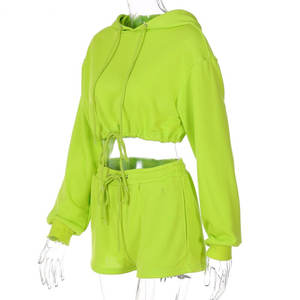 Ensemble court deux pièces pour femmes, haut et short de haute qualité avec logo personnalisé, tenue d'été tendance - Product Image 4