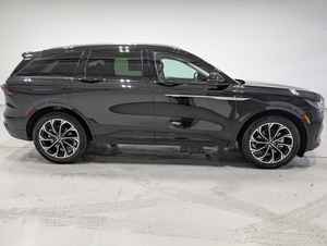 Lincoln Nautilus Reserve AWD 2025, con motor turbo de 2.0L estándar - Product Image 2