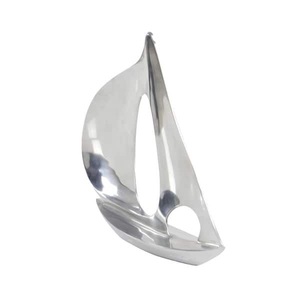 Escultura Minimalista de Aluminio Fundido con Expresión Artística y Forma Equilibrada para Decoración Moderna - Product Image 2