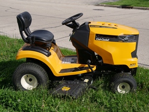 Precio de fábrica Cub Cadet XT1 Enduro Series 125cc Cortacésped inalámbrico Batería potente Equipo de jardín Uso doméstico y profesional - Product Image 3