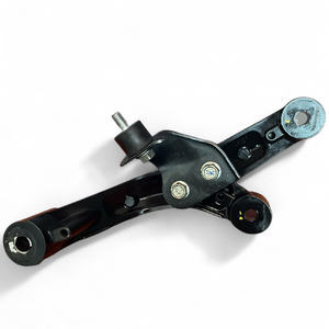 Support moteur avant d'origine pour KTM Duke 125 2018 – Composant essentiel pour la performance de la moto - Product Image 2