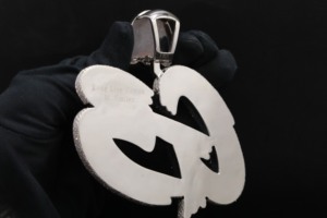 Colgante de nombre personalizado de acero inoxidable plateado con diamantes CZ estilo hip hop - Product Image 4