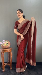 Agregue un toque de glamour con nuestros saris de rayón tradicionales que ofrecen una opción ligera y transpirable para usar en fiestas - Product Image 2