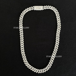 Bracelet cubain unisexe en argent sterling 925 de 12 mm de large avec moissanite VVS, cadeau chrétien - Product Image 2