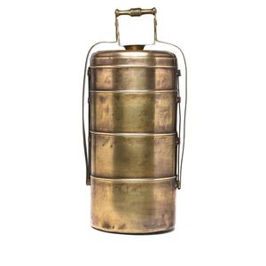 Boîte tiffin en laiton écologique durable fabriquée à la main par des artisans qualifiés option cadeau parfaite pour les amateurs de santé soucieux de l'environnement - Product Image 5