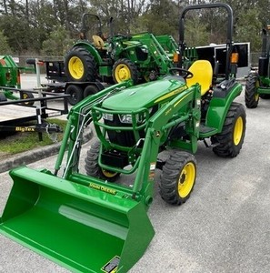 2024 Tracteur agricole JohnDeere 2038R 2WD de bonne qualité avec composants de base-Pompe à roue assez utilisée - Product Image 1