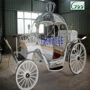 Chariot de princesse électrique et traîné par des chevaux, calèche citrouille pour mariages et fêtes - Product Image 3