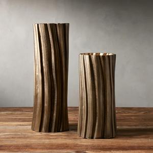 Vase à fleurs en aluminium d'aspect antique à forte demande finition en bronze Vases à fleurs en métal décoratifs de salon de qualité supérieure à vendre - Product Image 1