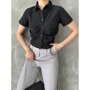 Blusa de Mujer Topshow Negra con Frente Fruncido, Mezcla de Algodón con Detalle de Volantes, Elegante y Cómoda para Uso Diario - Product Image 3