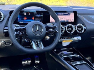 Mercedes-Benz AMG GLA 35 4MATIC 2025, blanc neuf - Product Image 3