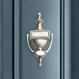 Heurtoir de porte antique fait à la main en laiton décoration de la maison bouton de bienvenue poignée élégant raccord de porte accessoire de concepteur article - Product Image 1