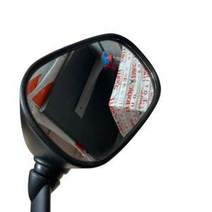 Rétroviseur droit d'origine Yamaha TMAX 530 2017-2019, état neuf, en plastique, aluminium et alliage - Product Image 3