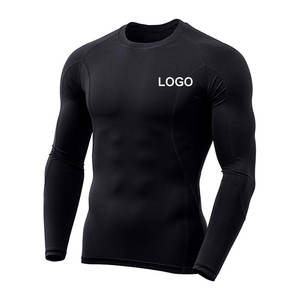 Meilleur choix de rashguard à manches courtes pour hommes avec tissu à séchage rapide et confort flexible pour l'entraînement et les sports nautiques Rashguard - Product Image 1