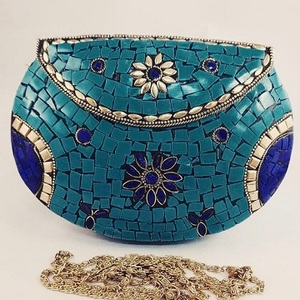 Elegante bolso de mano para mujer con cuentas de latón y resina para mujer, uso de fiesta disponible al mejor precio del exportador indio - Product Image 2