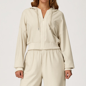 Veste de sport légère zippée pour femme, coupe courte à capuche, coupe ample, vêtements de yoga, logo personnalisé, sweat à capuche OEM - Product Image 2