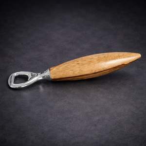 Ouvre-bouteille rustique avec manche en bois et tête en acier inoxydable poli, prise en main solide, style vintage, durable, pour bar, maison, fête - Product Image 4