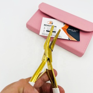 Alicates de microcuentas curvadas con logotipo personalizado, herramientas de extensión de cabello de acero inoxidable con plasma dorado y agarre blanco en el mango - Product Image 3