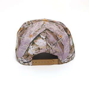 หมวกเบสบอลโลโก้เรียบง่ายสำหรับทุกเพศ ขายดีจากโรงงาน เหมาะสำหรับกีฬากลางแจ้ง ระบายอากาศได้ดี กันน้ำ ปรับขนาดได้ หมวกทรงสปอร์ต 6 แผง - Product Image 2