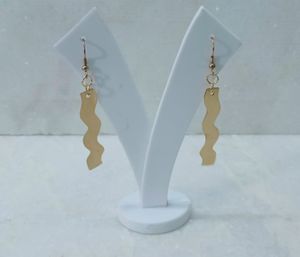 Élégant Design Acid-Cut Antique Noir et Or Laiton Métal Boucles D'oreilles Bracelets À La Mode Partywear Accessoire pour Femmes - Product Image 2