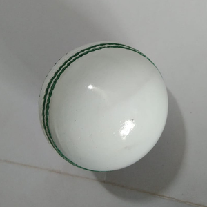 ลูกบอลคริกเก็ตหนังแท้สำหรับเล่นคริกเก็ตแข็ง2ชิ้นลูกบอลคริกเก็ตแบบมืออาชีพงานตามสั่ง - Product Image 3