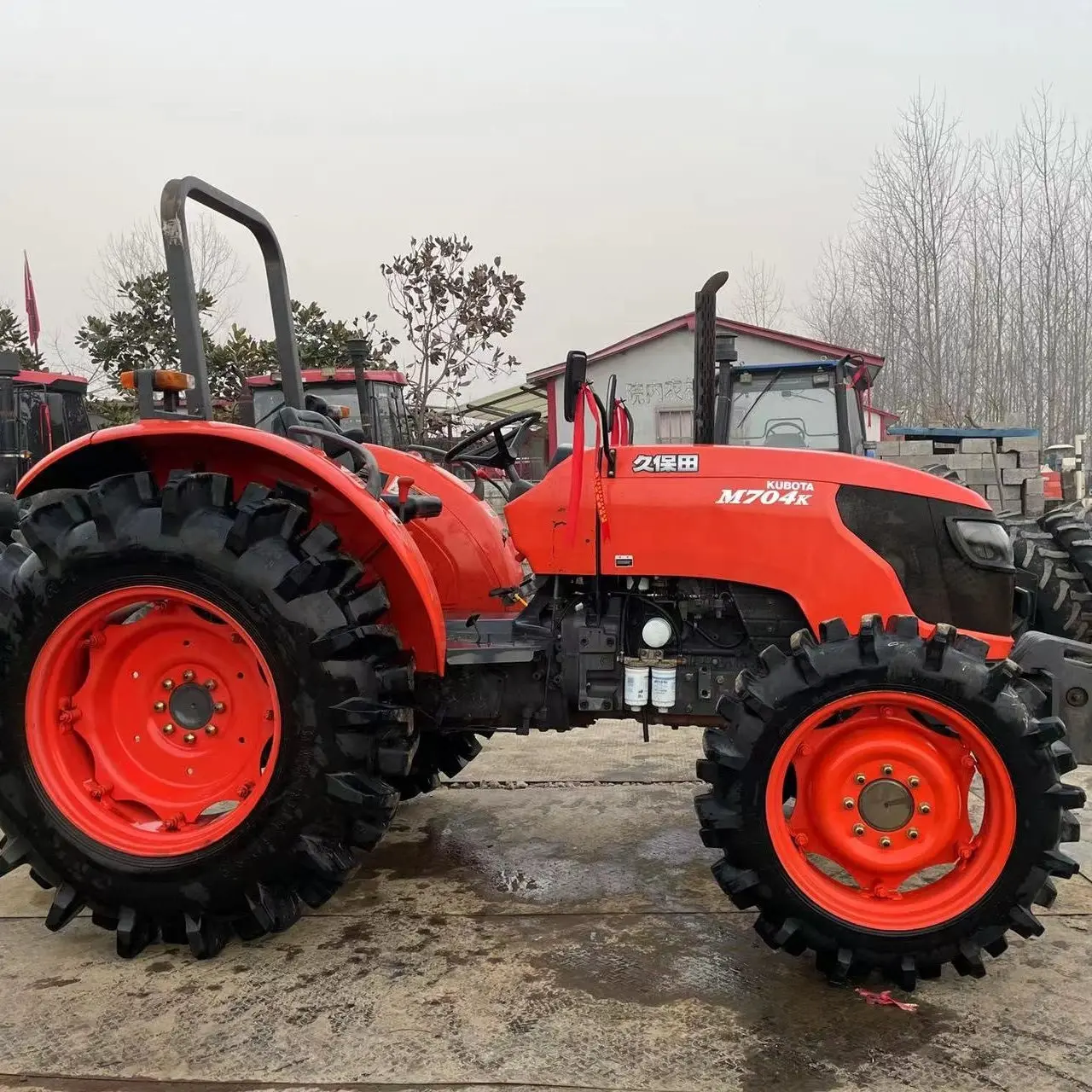 Hot sale 4wd 4x4 30hp 50hp 80hp 120hp mini farm tractors used kubota agriculture farm machinery cheap farm tractor for sale