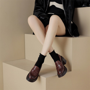 Nouvelles chaussures Mary Jane de style français printemps-été, ballerines rétro britanniques à semelle épaisse en cuir, chaussures à talons hauts élégantes et cool - Product Image 1