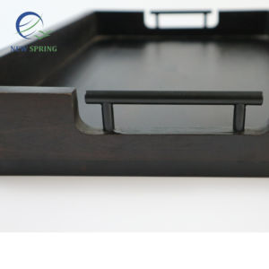 Nueva bandeja de servicio de madera de Acacia moderna de primavera, manijas de Material de ratán de bambú, acabado Natural para uso en restaurante doméstico, 510x355x65mm - Product Image 1