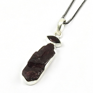 Colgante de amuleto delicado de lujo con piedras preciosas en bruto de granate natural, colgantes y amuletos de joyería fina artesanal de Plata de Ley 925 OEM ODM - Product Image 1