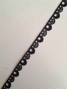 Bordure en dentelle de polyester GPO de couleur noire pour les offres de robes en gros - Product Image 6