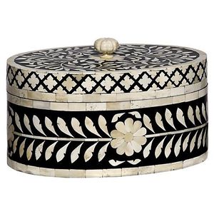 Boîte à bijoux carrée en bois artisanale Rani Industries avec incrustation d'os, technique imperméable, style antique et moderne, modèle RI391 - Product Image 3