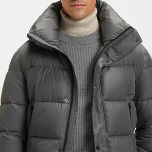 เสื้อแจ็คเก็ตพัฟเฟอร์ผู้ชาย ดีไซน์ทันสมัย สไตล์สตรีท ผลิตจากผ้าโพลีเอสเตอร์คุณภาพสูง ทนทาน ให้ความอบอุ่นและสวมใส่สบาย - Product Image 2