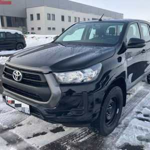 Toyota Hilux Pickup 4.5L Automatique 2021-2022 d'occasion avec sièges en cuir, toit ouvrant panoramique et caméra 360° – Prête à rouler - Product Image 1