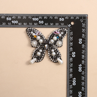 Insigne d'artisanat en métal personnalisé de luxe broche d'anime mignon broche en émail dur avec pierre principale de perle pour les mariages par glowin fashion