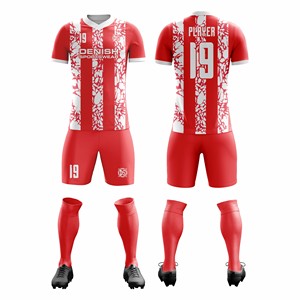 Maillot de football imprimé à manches courtes en polyester respirant et à séchage rapide de haute qualité, kit personnalisé sublimé pour équipe, directement de l'usine - Product Image 1