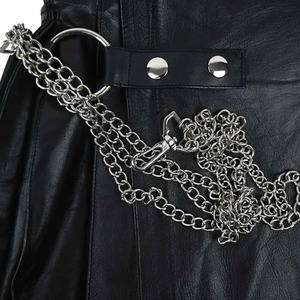 Kilt à tartan pour homme en cuir véritable de style traditionnel écossais, plissé à la taille ajustable pour tenue formelle ou décontractée. - Product Image 5