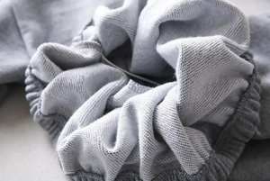 Fabricants personnalisé femme vierge recadrée sport remplissage fermeture éclair sweat-shirt court pantalons de survêtement sweats à capuche et jogger ensemble pour femmes - Product Image 6