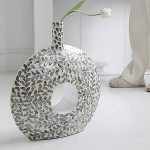 Venta al por mayor de jarrones de conchas de mar de perlas de bajo precio de los principales productores jarrón de exhibición de flores de nácar mosaico - Product Image 4