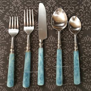 Ensemble de couverts en acier inoxydable populaire poignée en os bleu ciel ensembles de couverts de vaisselle de maison et de mariage fini argent - Product Image 1