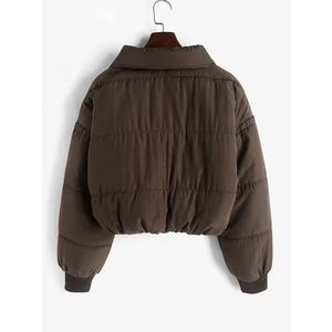 Venta al por mayor de mujeres personalizadas impermeable Floral Puffer cubierto Zip largo de alta calidad estampado acolchado de moda nuevo diseño chaqueta Casual - Product Image 2