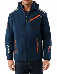 Chaqueta Softshell con capucha ajustable con puños elásticos de ajuste relajado de moda para hombres Musthave Winterwear Travelwear nueva chaqueta para hombres - Product Image 1