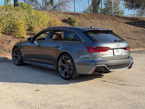 สภาพดีเยี่ยม รถมือสอง ปี 2024 Audi RS 6 - Product Image 4