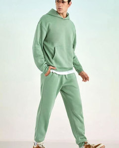 Ensemble survêtement Bella Canvas en solde : sweat à capuche avec cordon de serrage et poche kangourou et pantalon de survêtement - Product Image 6