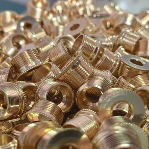 Chất lượng cao tùy chỉnh <span class=keywords><strong>CNC</strong></span> gia công ống nước Vàng Phụ Kiện đồng thau phụ kiện chèn nén cho phụ kiện đường ống - Product Image 4