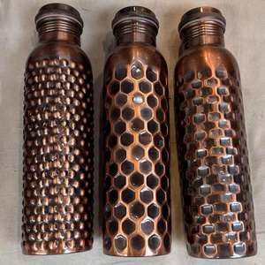 Botella de agua ecológica de doble pared de cobre con tapa de rosca y diseño a prueba de derrames de Crescent Crafts - Product Image 5