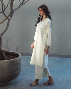 Designer indien et pakistanais Punjabi Dhoti & Bollywood Salwar Kameez robe de mariage et de soirée pour femmes Collection 1079 - Product Image 4